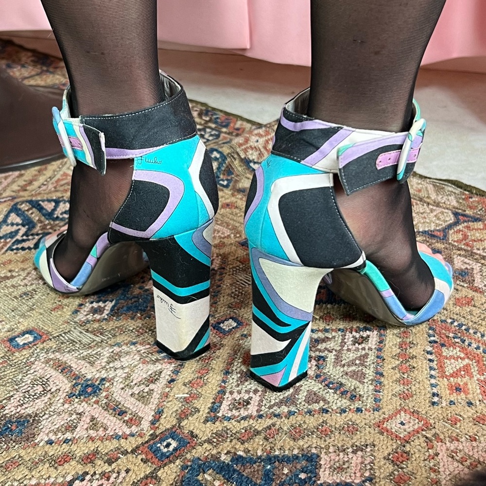 Vintage Emilio Pucci heels size 38 1/2